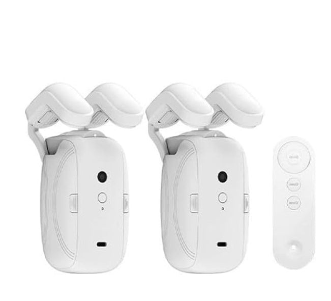 Moteur de rideaux intelligent ConnectedLiving dans un salon moderne